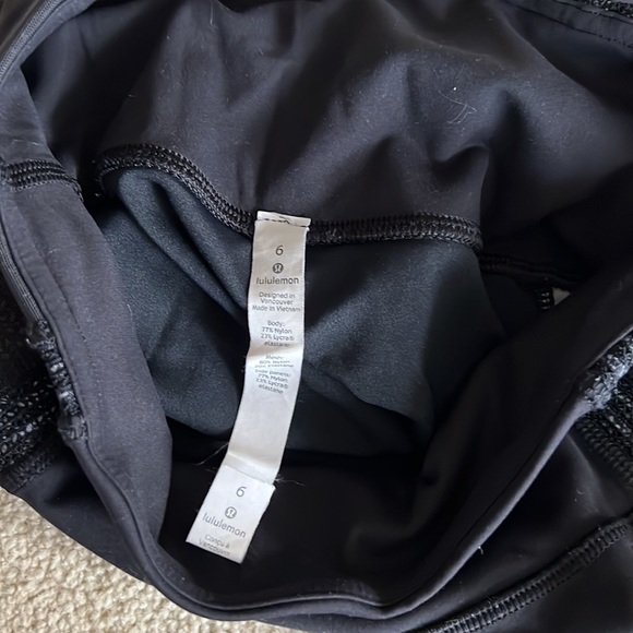 Lululemon leggings - Picture 5 of 5